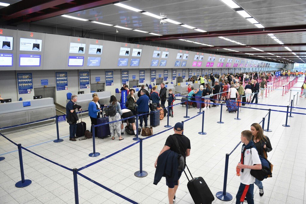 El Auge del Turismo Aéreo en España y su Impacto en el Precio de los Alquileres