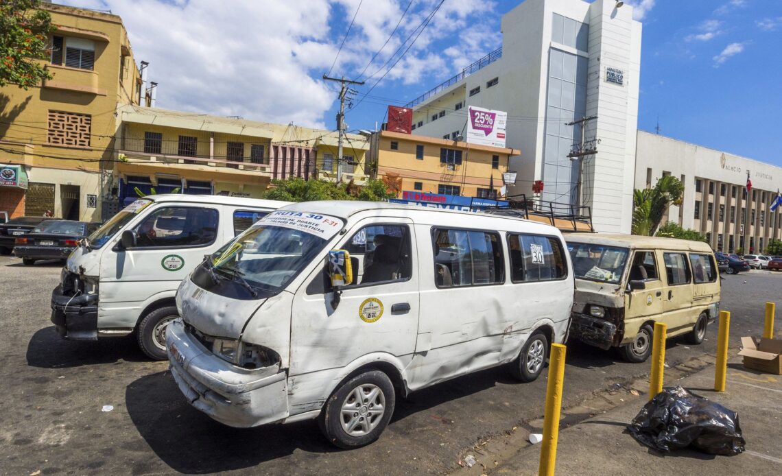 Incremento Histórico en el Costo del Transporte Público: De RD? a RD? en República Dominicana