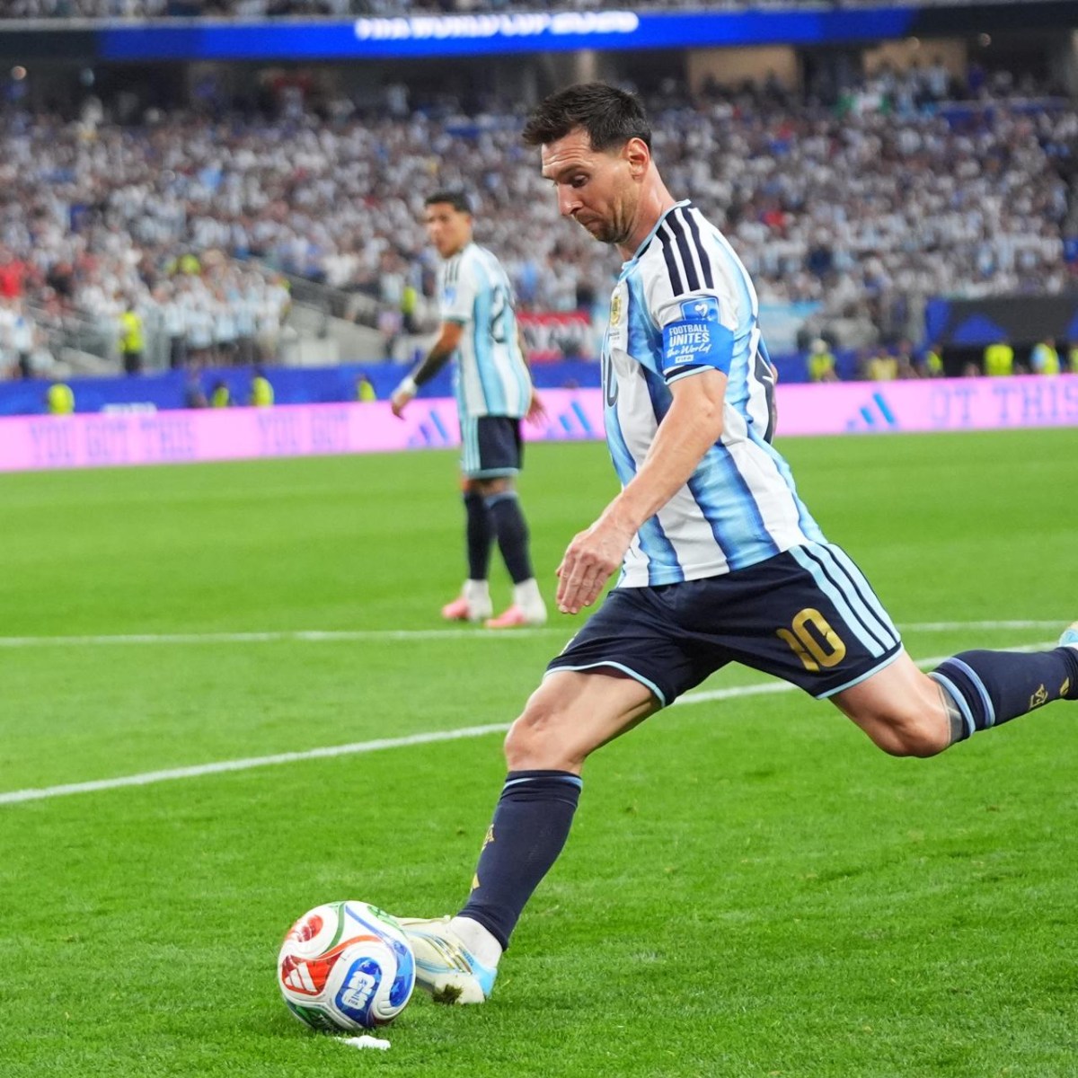 Argentina Avanza a Octavos del Mundial Tras Victoria 3-2 en Tiempo Extra Contra Cabo Verde
