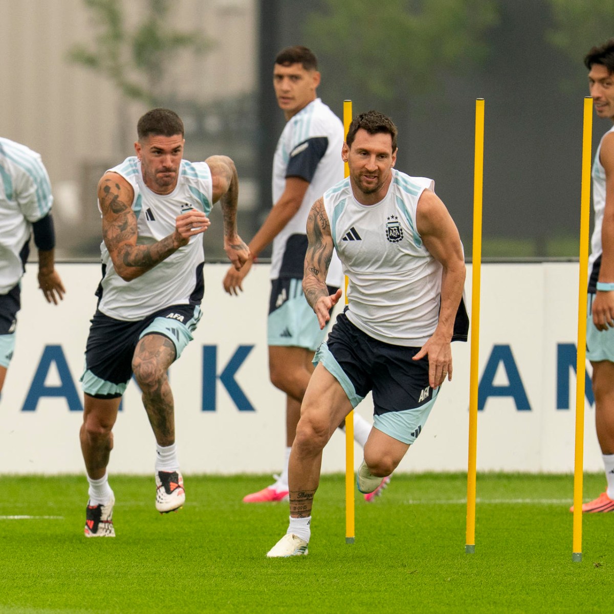 Messi Concluye su Último Entrenamiento Mundialista en Previa de la Final: Detalles y Posibles Ajustes Tácticos