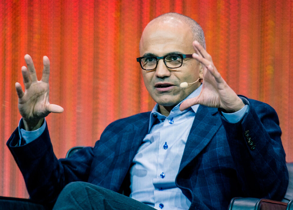 Satya Nadella y la ''burbuja de la IA'': El CEO de Microsoft vincula el futuro de la inteligencia artificial al crecimiento económ