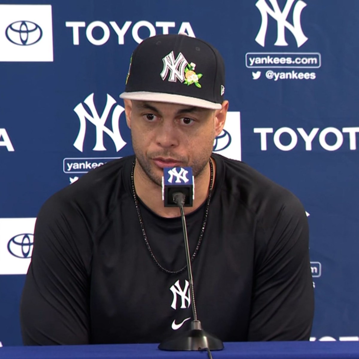 Situación Incierta para el Regreso de Giancarlo Stanton con los Yankees tras Recaída en la Recuperación