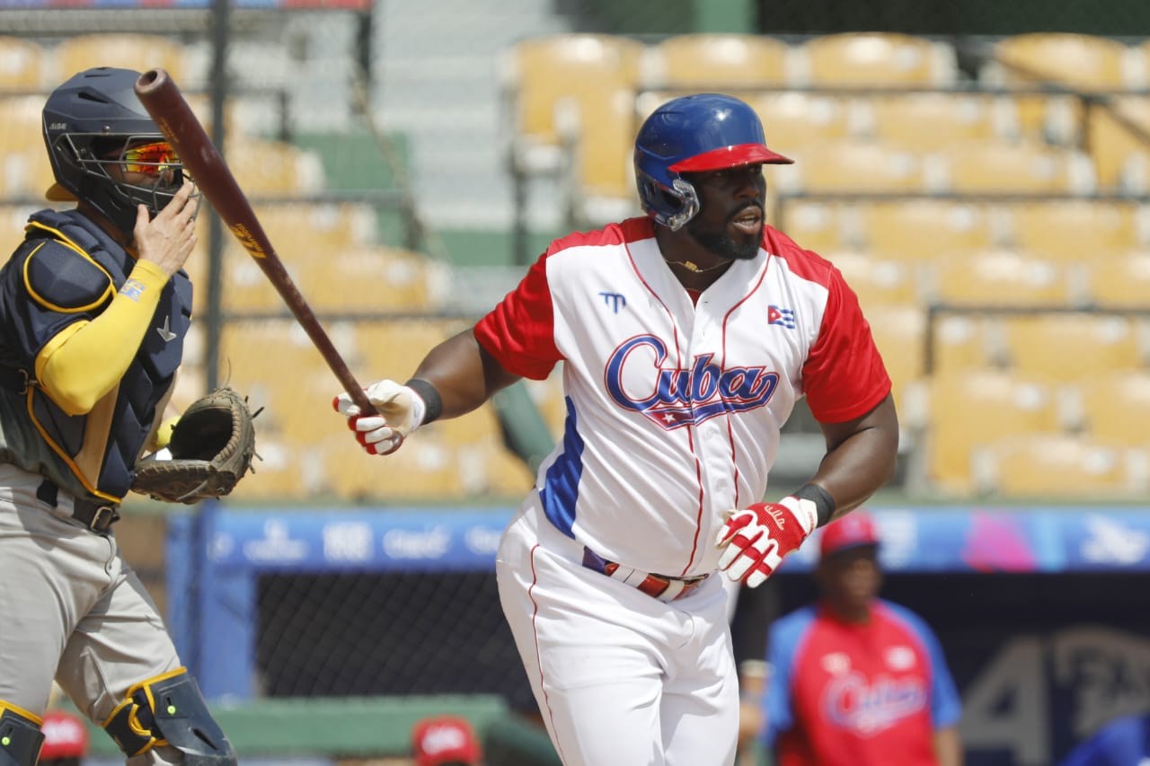 Yoel Yanqui Impulsa la Victoria de Cuba Frente a Curazao en Béisbol de Juegos Centroamericanos