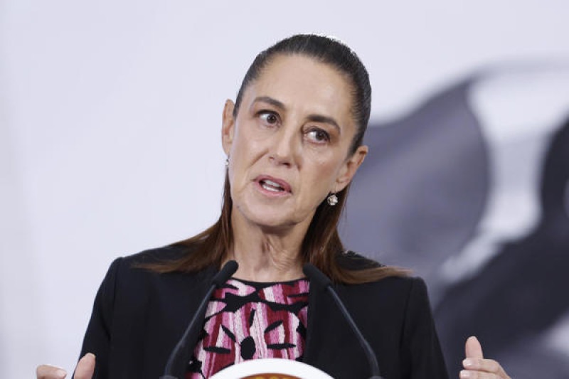 Presidenta Sheinbaum Compromete Esfuerzos para Esclarecer Asesinato de Creador Digital en México