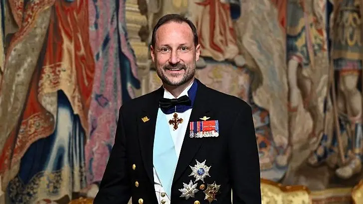Haakon VIII: El Nuevo Rey de Noruega Asume el Trono en Medio de Desafíos Familiares