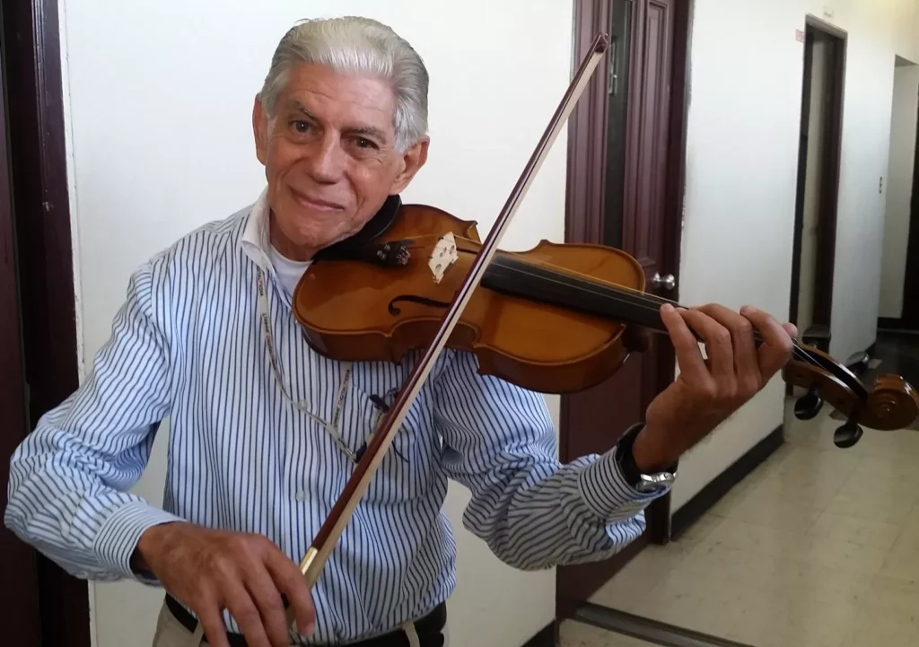 Fallece el maestro Frank Hernández, un eminente violinista y formador de varias generaciones de músicos dominicanos