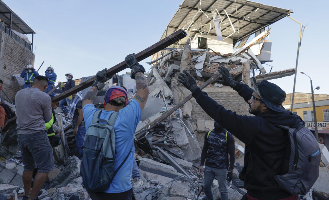 Terremoto en Colombia: Balance de 240 Fallecidos en Cuatro Regiones
