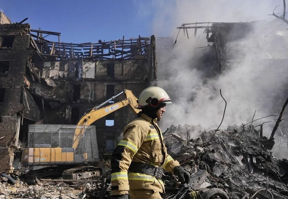 Ataque masivo ruso con misiles en Kiev deja al menos 13 muertos y 33 heridos