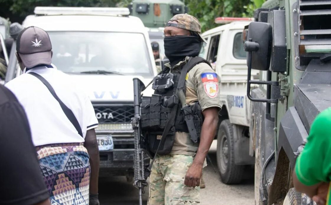 Ataque violento en Haití deja al menos 20 fallecidos y activa máxima alerta de seguridad