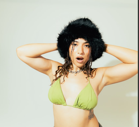 Letón Pé Lanza ''La Goloteka'', una Versión Remezclada de su Álbum Debut ''Golosa''