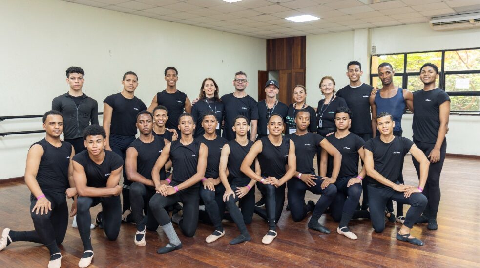 Bellas Artes Impulsa el Talento Artístico y la Danza con el Evento Internacional Só Dança in Motion