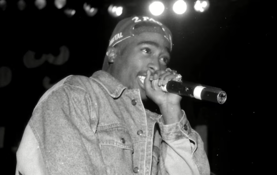 Autor de memorias sobre el asesinato de Tupac Shakur afirma que el contenido es ficticio