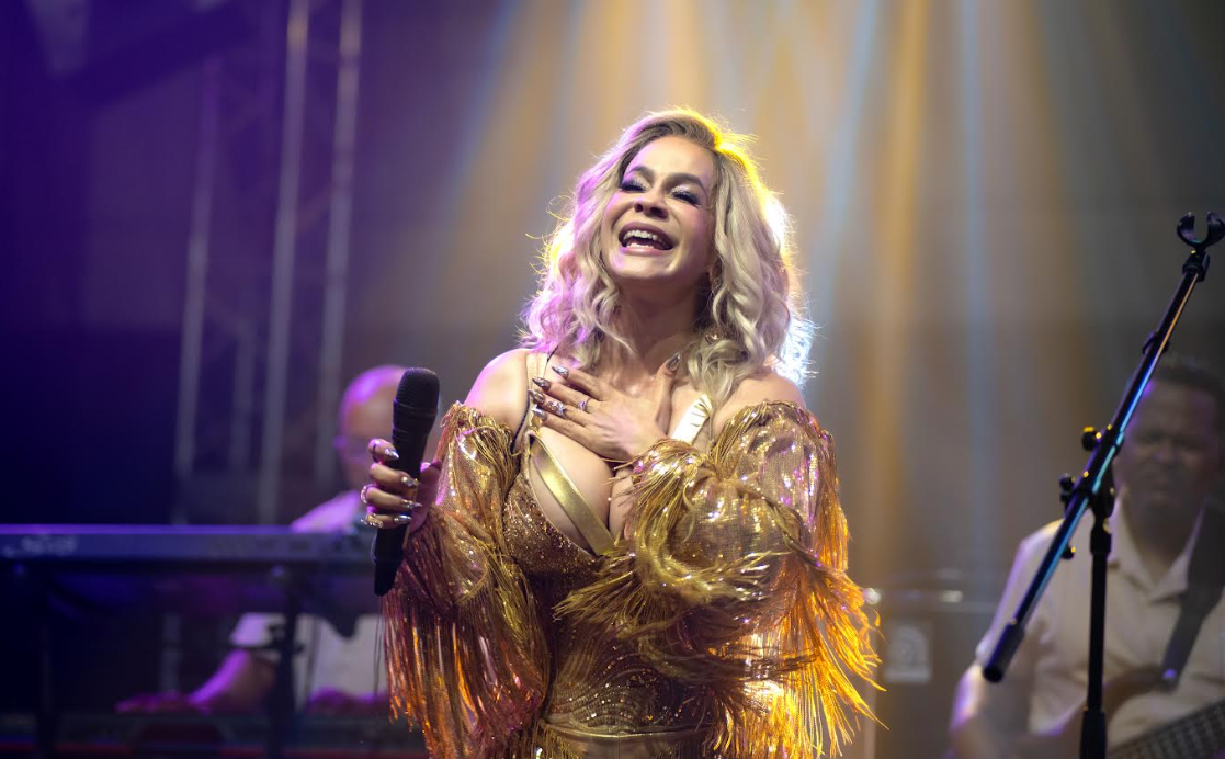 Miriam Cruz Impulsa el Latin Music Tours con un Espectáculo de Alto Nivel