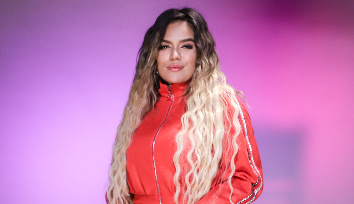 Karol G Contribuye con 1.2 Millones de Dólares a Damnificados por Terremoto en Colombia