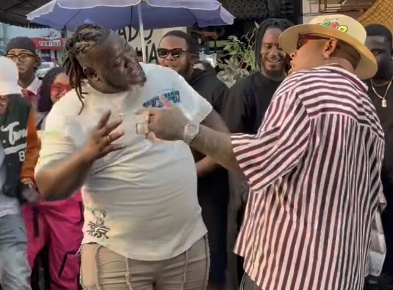 Bulin 47 Justifica Colaboración con Cantante Haitiano Afriken An Ante Críticas Recibidas