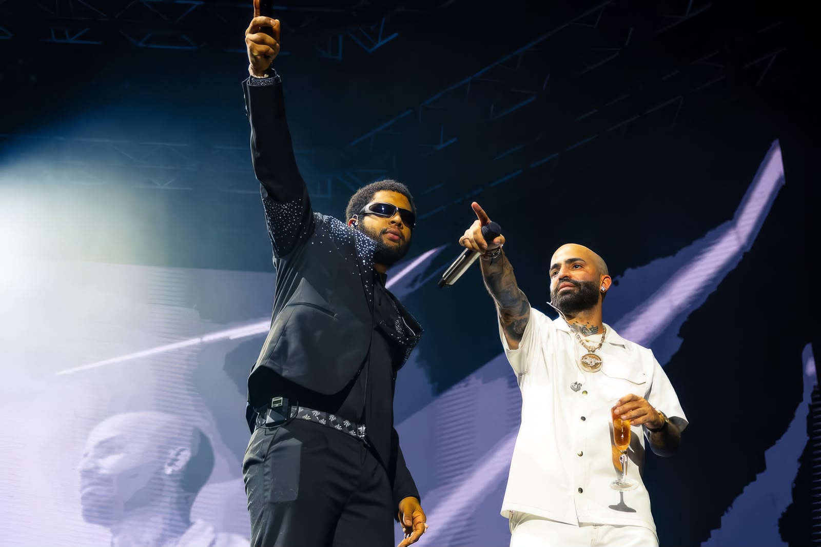 «Que Sensación Remix» de Jezzy y Arcángel, Nominada a Premios Juventud 2026, Afianza su Proyección Internacional
