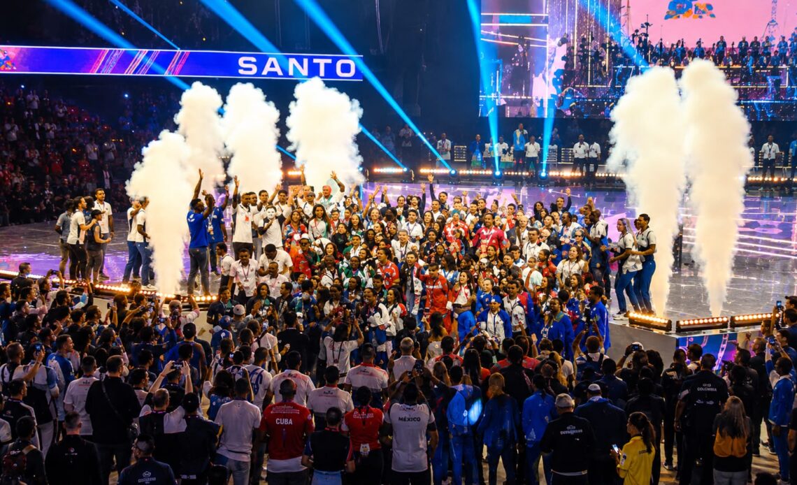 Clausura de los XV Juegos Centroamericanos y del Caribe Santo Domingo 2026 con la música de Ilegales