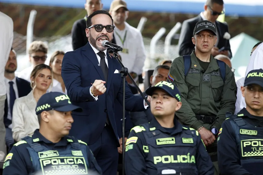 Abelardo de la Espriella Reporta Primeros Golpes Contra Grupos Armados Ilegales en Colombia
