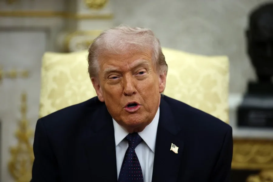 Controversia por el Uso de Periodistas como Distracción en Maniobra de Seguridad de Trump