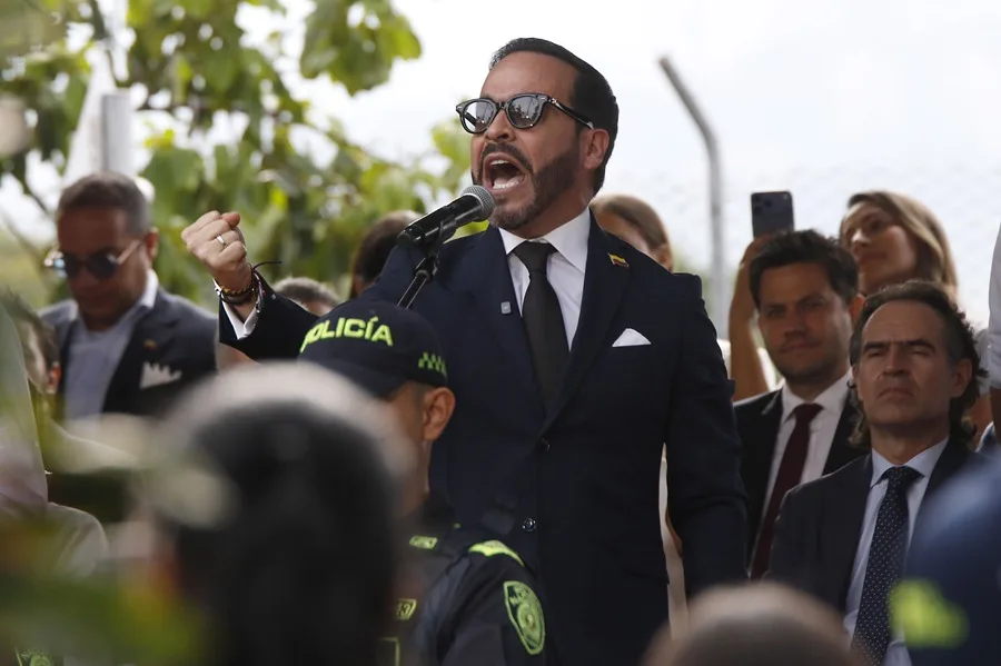 Desactivan vehículo explosivo cerca de la zona de investidura presidencial en Colombia