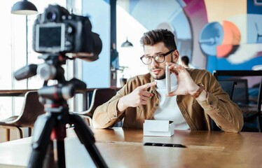 La Universidad de Arizona Lanza una Licenciatura para Formar Creadores de Contenido Digital