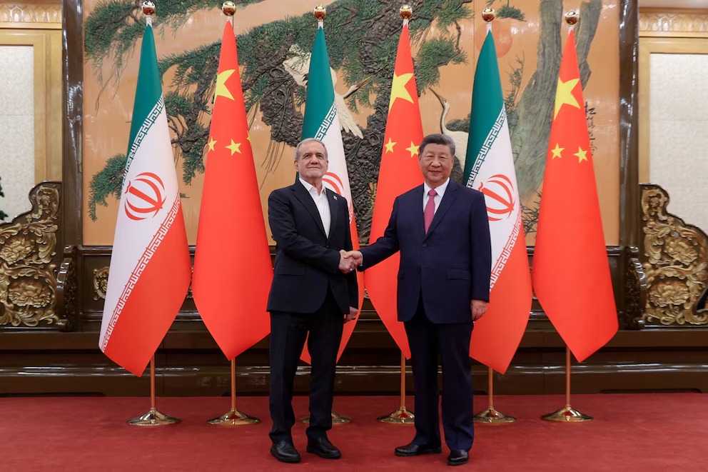 China Advierte a EE. UU. con Represalias por Expansión de Sanciones Relacionadas con Irán