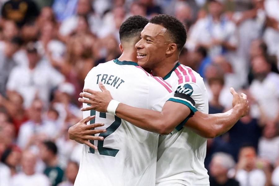 Bellingham y Mbappé Lideran Contundente Victoria del Real Madrid Frente al Málaga