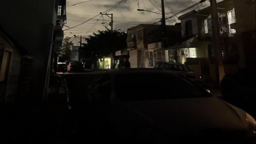 Crisis en Cancino Adentro: Residentes Enfrentan Humo, Calor y Apagones Prolongados