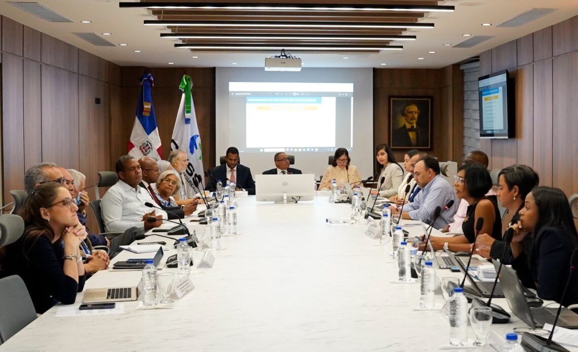 CNSS Considera Establecer Fondo para Medicamentos de Alto Precio en la Seguridad Social