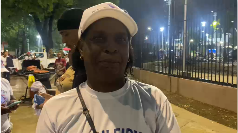 Residentes de Don Gregorio celebran la destacada actuación de Marileidy Paulino en el Centro Olímpico