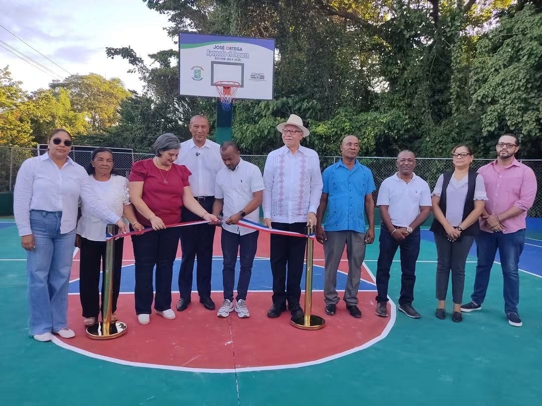 San Francisco-Vicentillo Estrena Primera Fase de Polideportivo en El Cercado