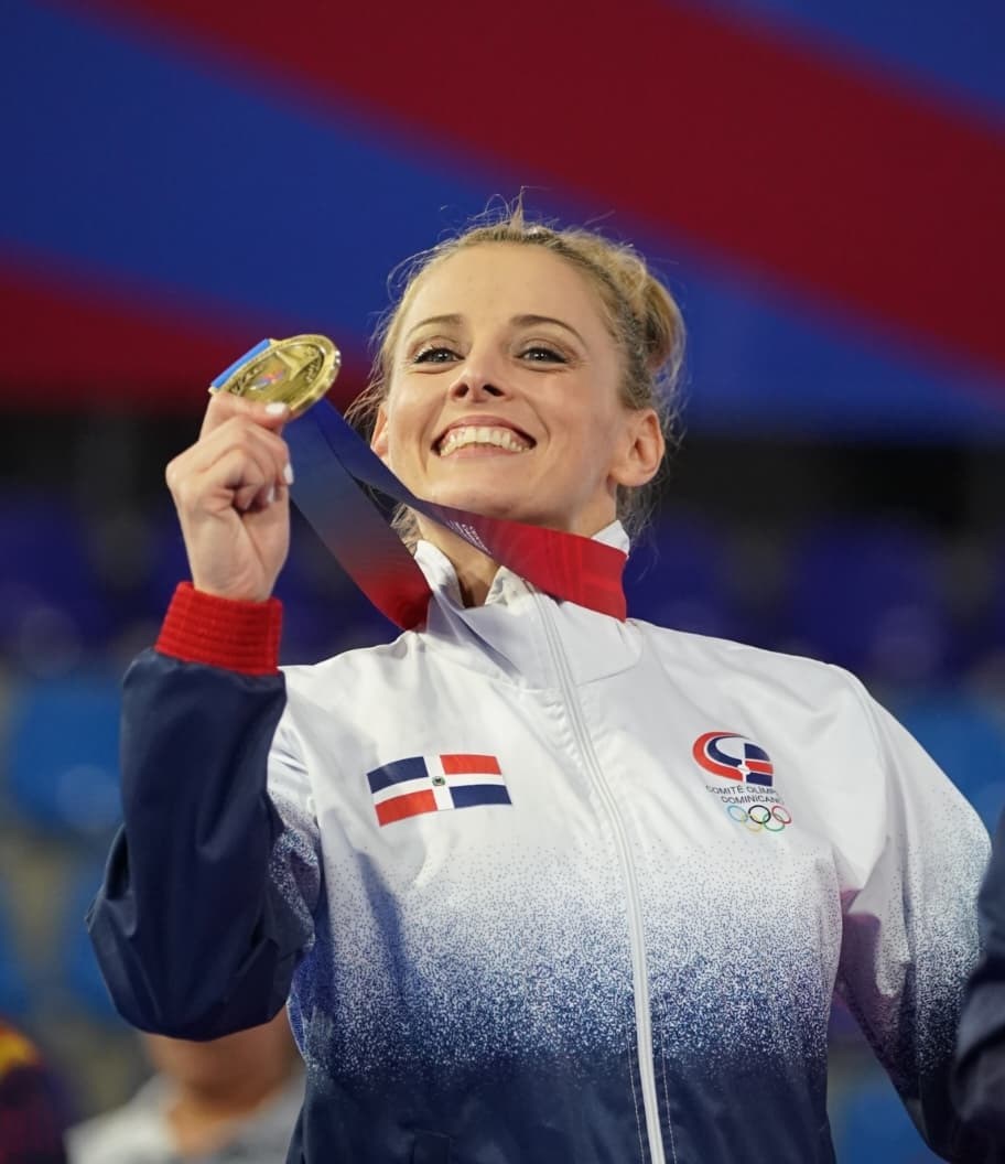 Dimitrova y Aracena Alcanzan el Oro en Kata de Karate
