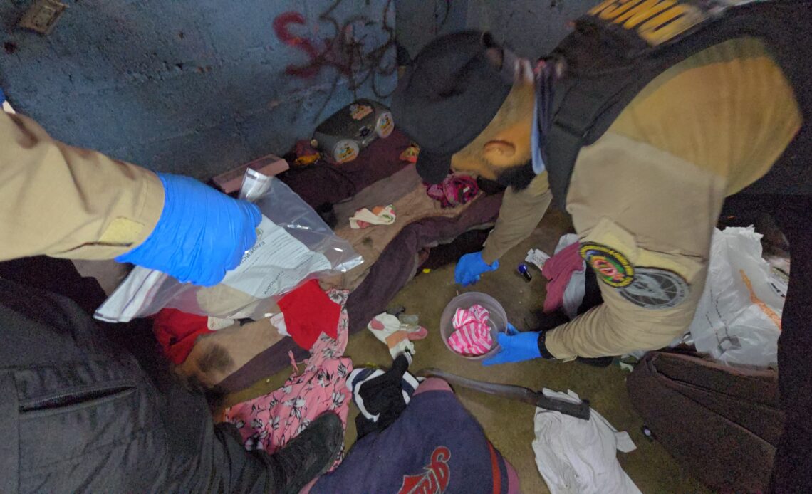 DNCD Detiene a Once Individuos y Confisca Más de Cuatro Kilos y Medio de Sustancias Ilícitas en Santo Domingo Oeste
