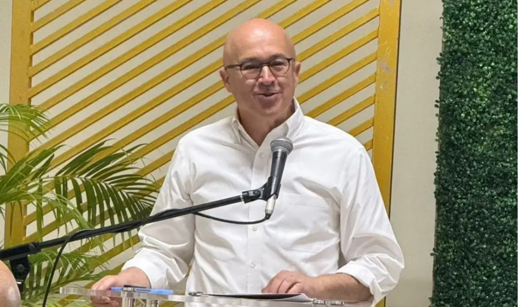 Exministro advierte sobre inminente catástrofe ambiental en República Dominicana por escasez de agua, deforestación y polución