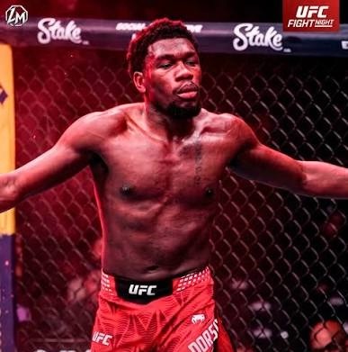 De Empleado de Comercio a Estrella de UFC: La Trayectoria de Stan Dorsainvil