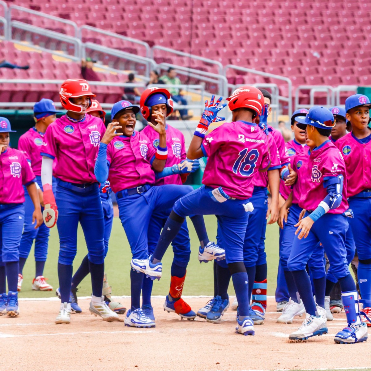 República Dominicana Imbatible: Continúa su Avance en la Serie del Caribe Kids