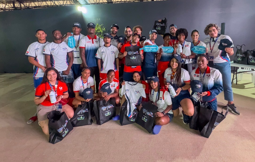 Seaboard y Comisión de Atletas del COD Suministran Más de 700 Kits para los Juegos Centroamericanos y del Caribe 2026