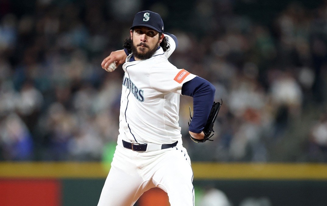 Andrés Muñoz Logra 100 Salvamentos con los Marineros de Seattle