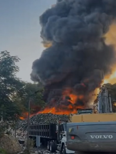 Reportan Incendio en el Vertedero de Cancino Adentro, Santo Domingo Este