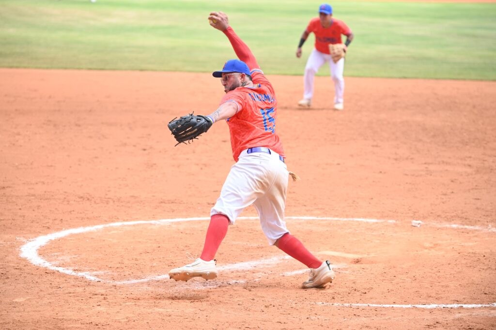 Colombia Triunfa Ante Guatemala con Dominio en el Lanzamiento en Softbol Masculino