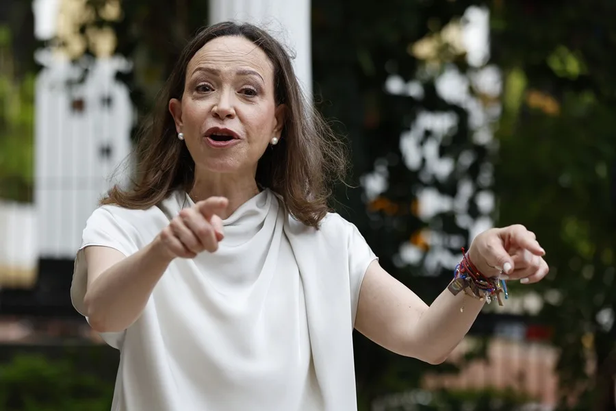 María Corina Machado Extiende Felicitación a Ito Bisonó por Nombramiento como Canciller
