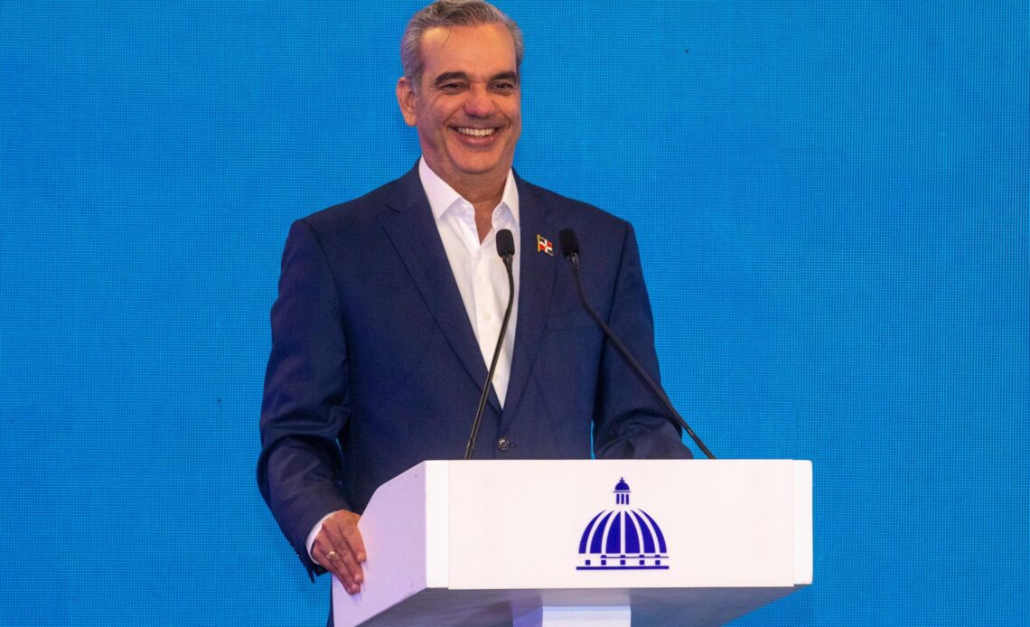 Presidente Abinader Elogia a Marileidy Paulino por su Triunfo: ''Haces Vibrar a Toda la Nación''