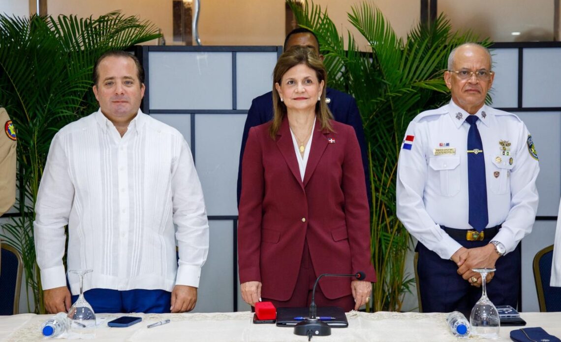 Raquel Peña Preside Sesión de Evaluación del Plan de Seguridad Ciudadana