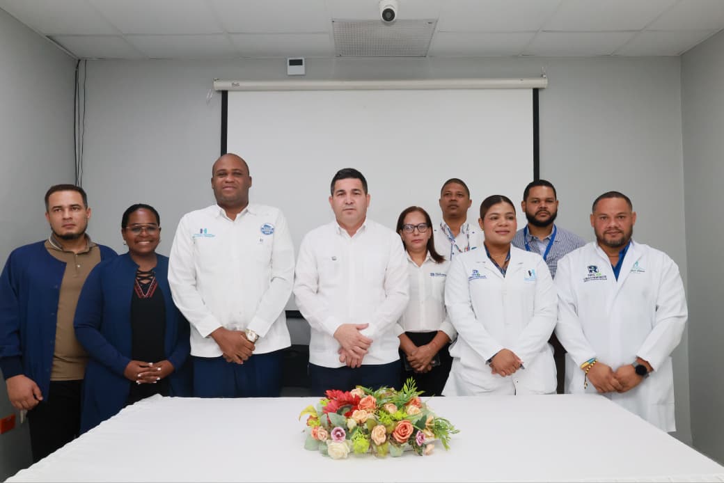 Salud Pública Reafirma Compromiso con el Diálogo Ante Anuncio de Paro Médico en Valverde
