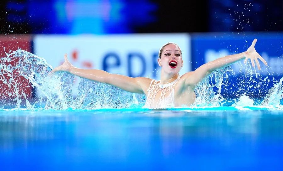 Iris Tió Consigue Oro Histórico para España en Natación Artística