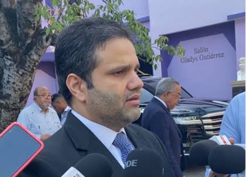 Economista dominicano expresa inquietud por el incremento constante de precios en la República Dominicana