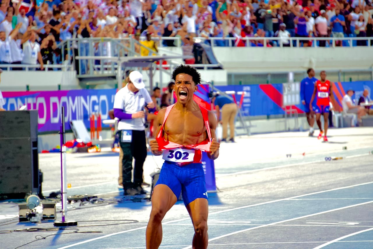 Yeral Núñez Conquista Oro en 400 Metros Vallas de los Juegos Santo Domingo 2026
