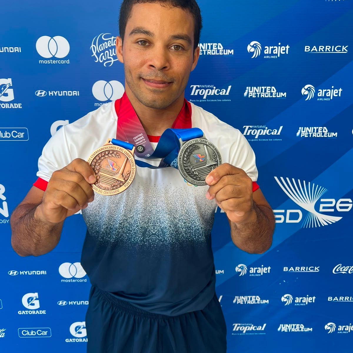 Luisito García Obtiene Plata en Envión y Bronce en Arranque en la Categoría de 60 Kilogramos