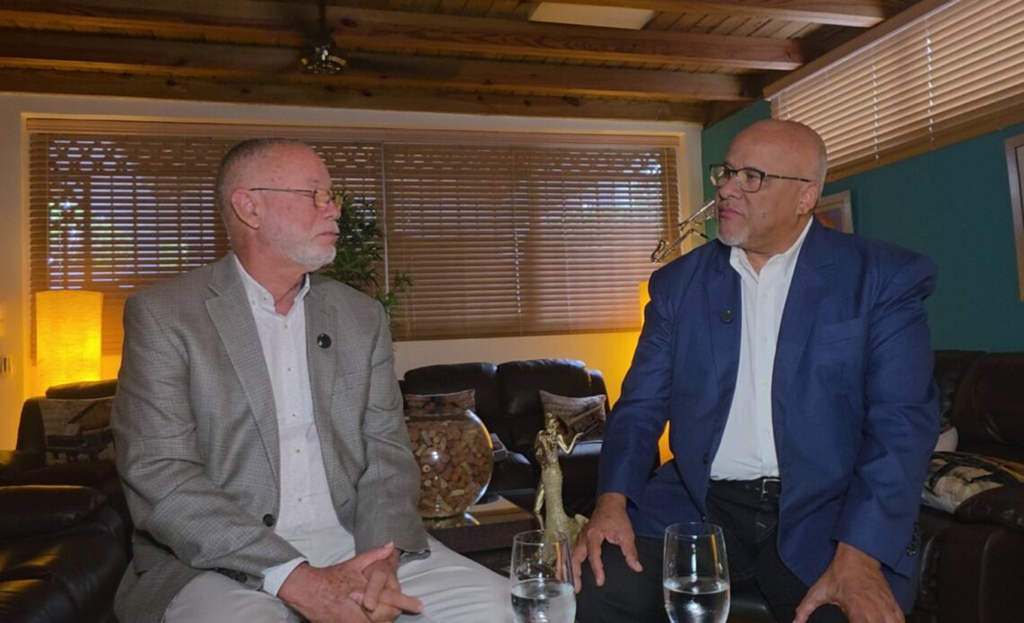José Izquierdo Propone Candidato de Santiago para la Vicepresidencia en Boleta de FP para 2028
