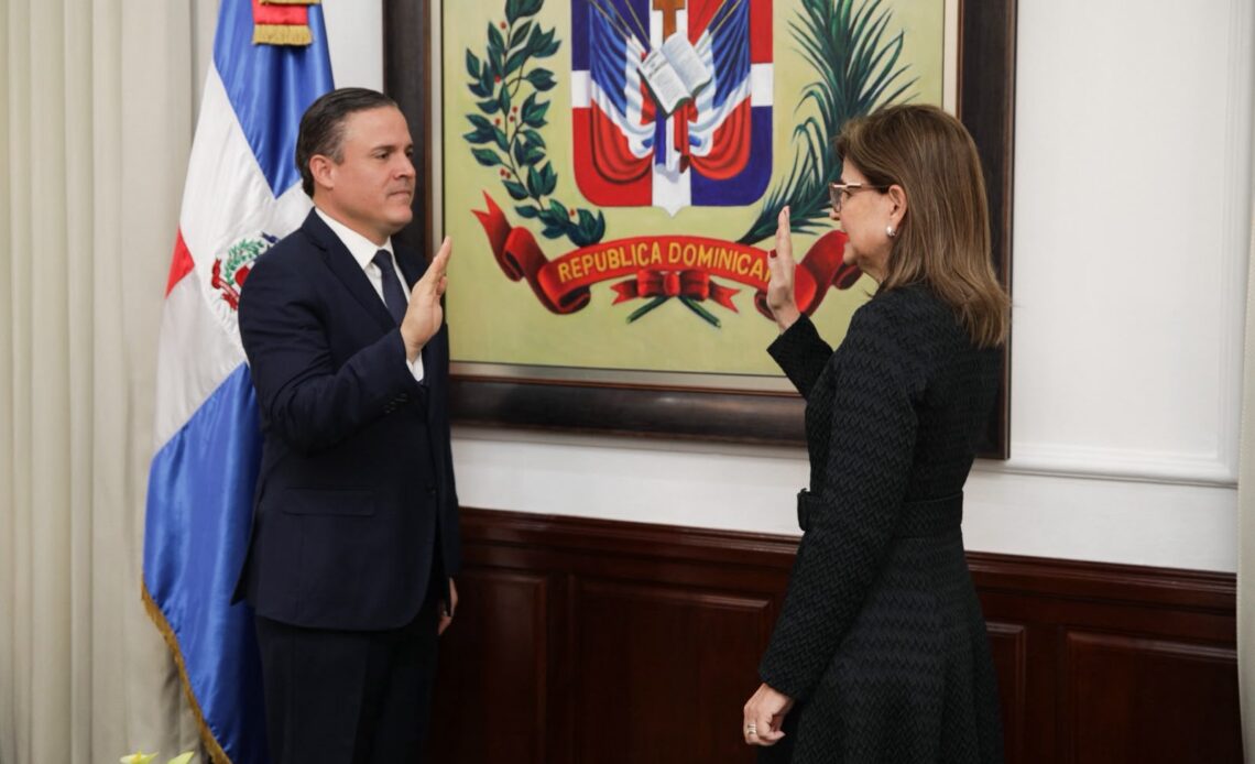 Raquel Peña Investiga a Jean Luis Rodríguez como Ministro de Vivienda